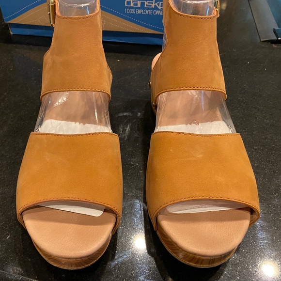 Dansko Minka milled sandals/shoes - Picture 8 of 11